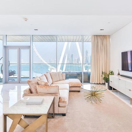 Luxury 2 Bedroom Beachfront Apt W Stunning Sea View Dubai Ngoại thất bức ảnh