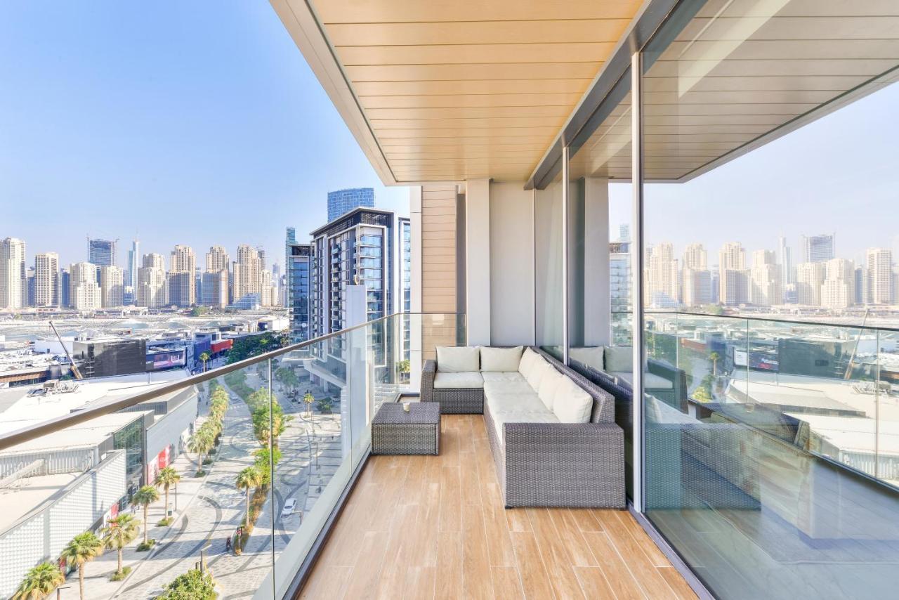 Luxury 2 Bedroom Beachfront Apt W Stunning Sea View Dubai Ngoại thất bức ảnh